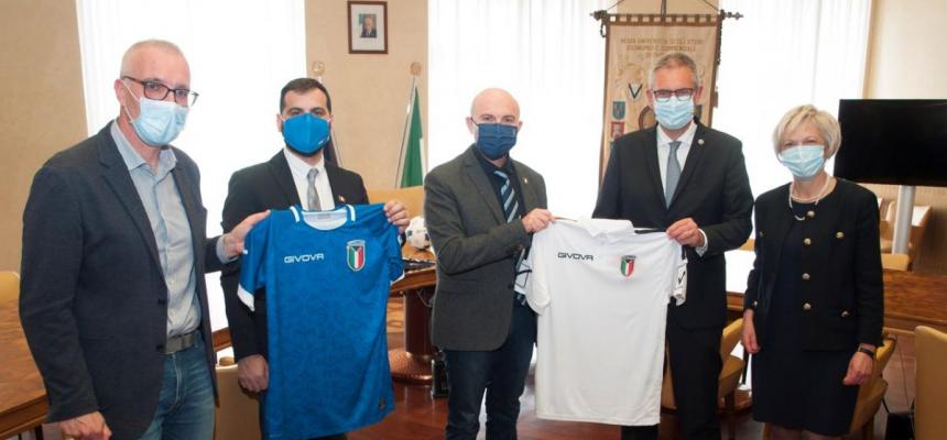 Cerimonia di donazione della maglia della Nazionale Italiana Sicurezza sul Lavoro Safetyplayers al Magnifico Rettore-2